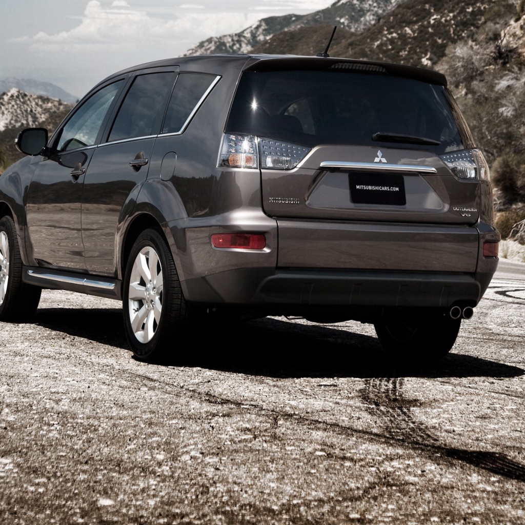 Надежная машина Mitsubishi Outlander