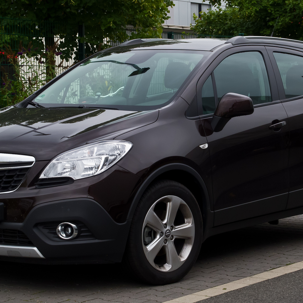 Автомобиль марки Opel  модели Mokka
