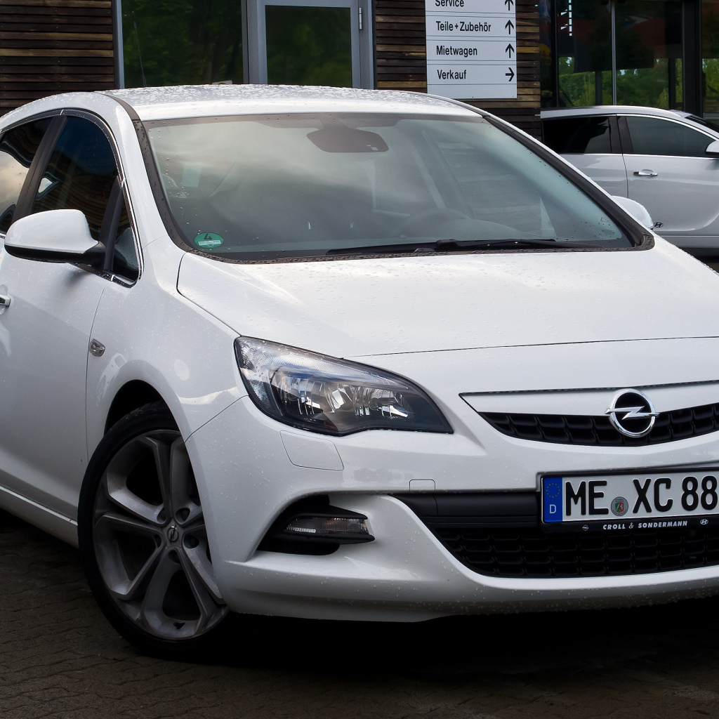 Новый автомобиль Opel Astra