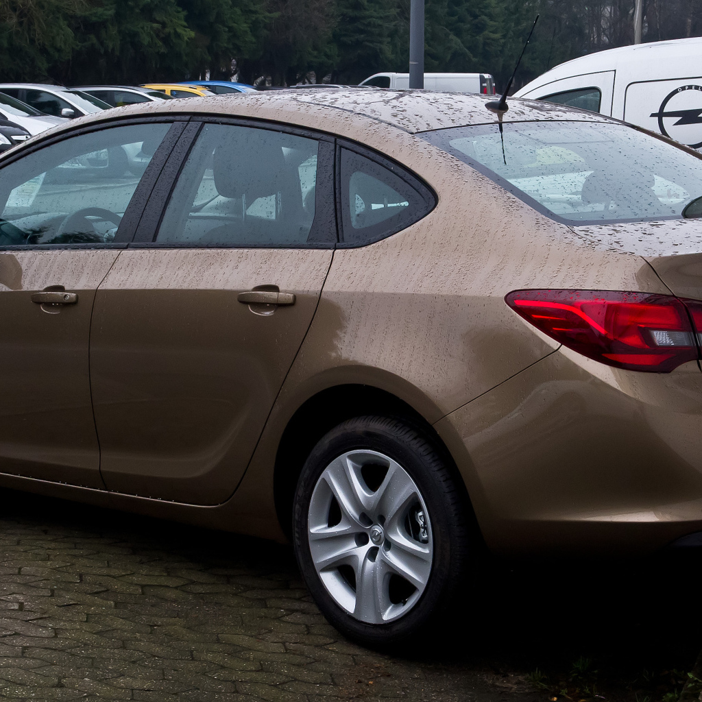 Новая машина Opel Astra