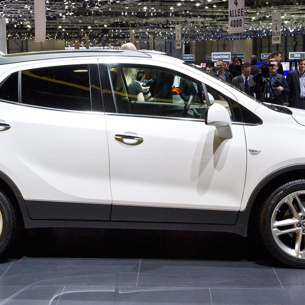 Новая машина Opel Mokka