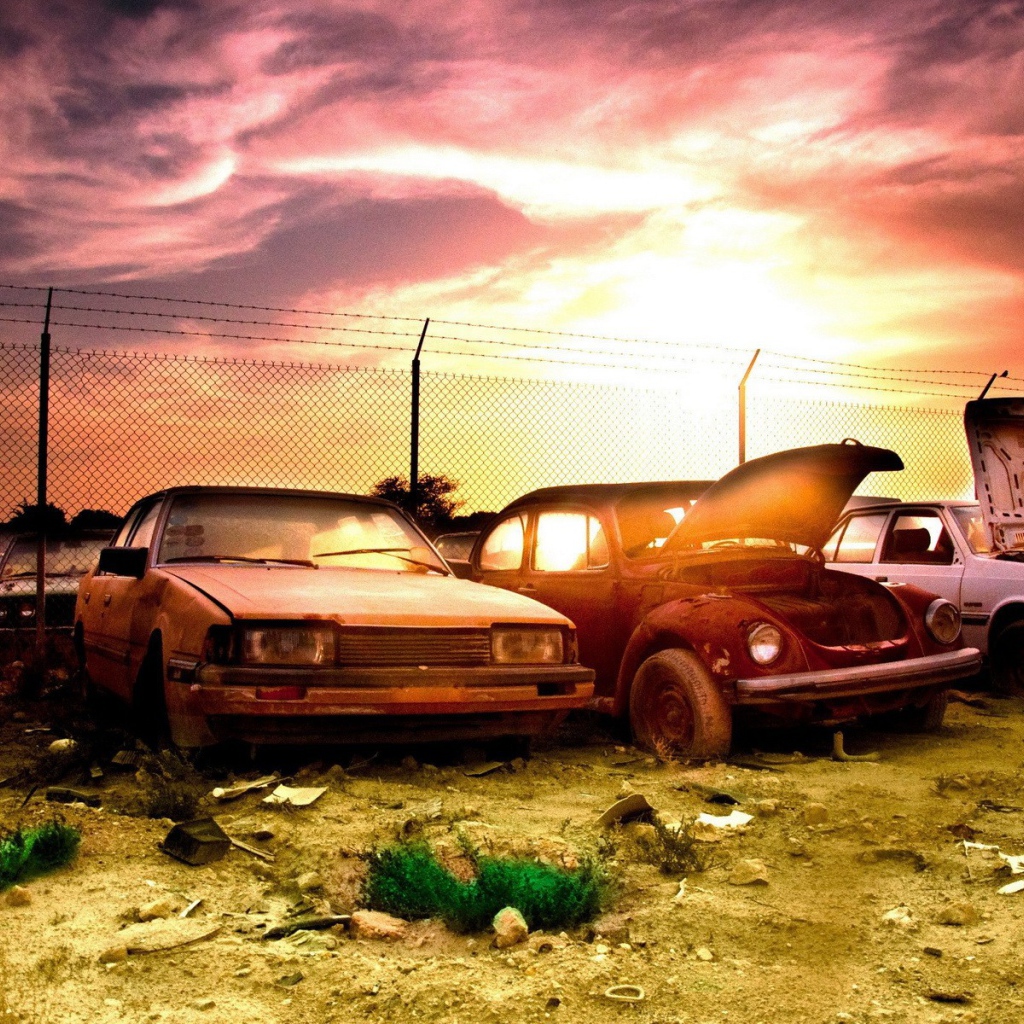 Свалка старых автомобилей
