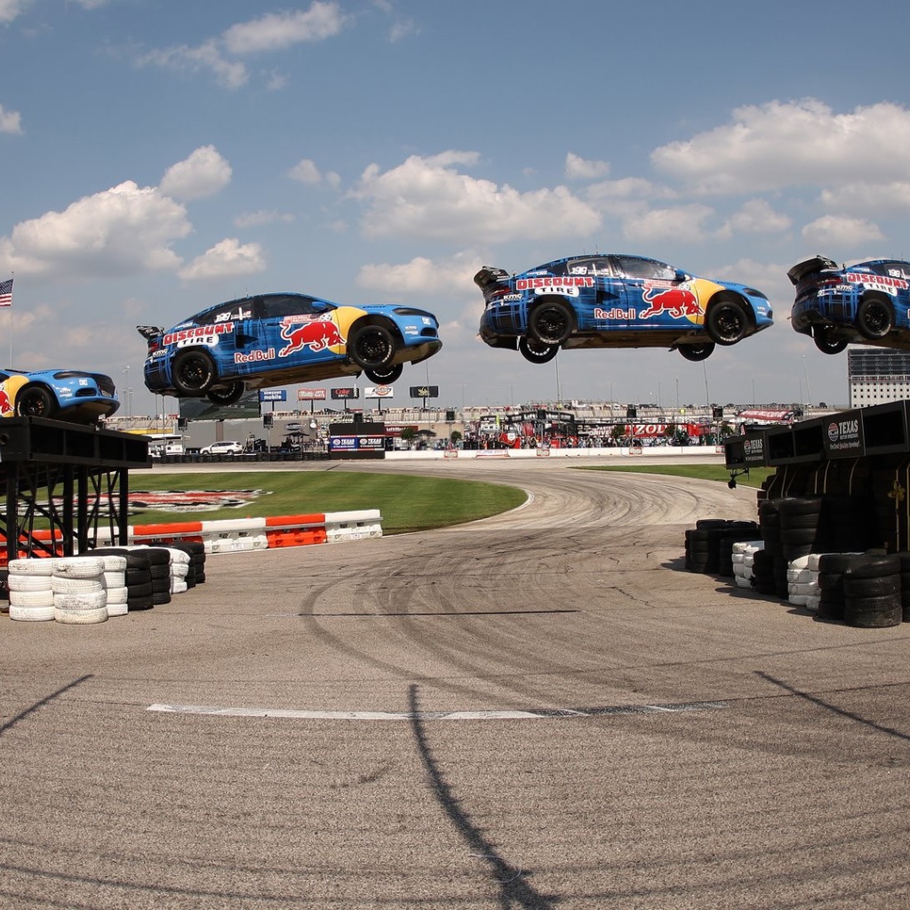 Прыжок на автомобиле