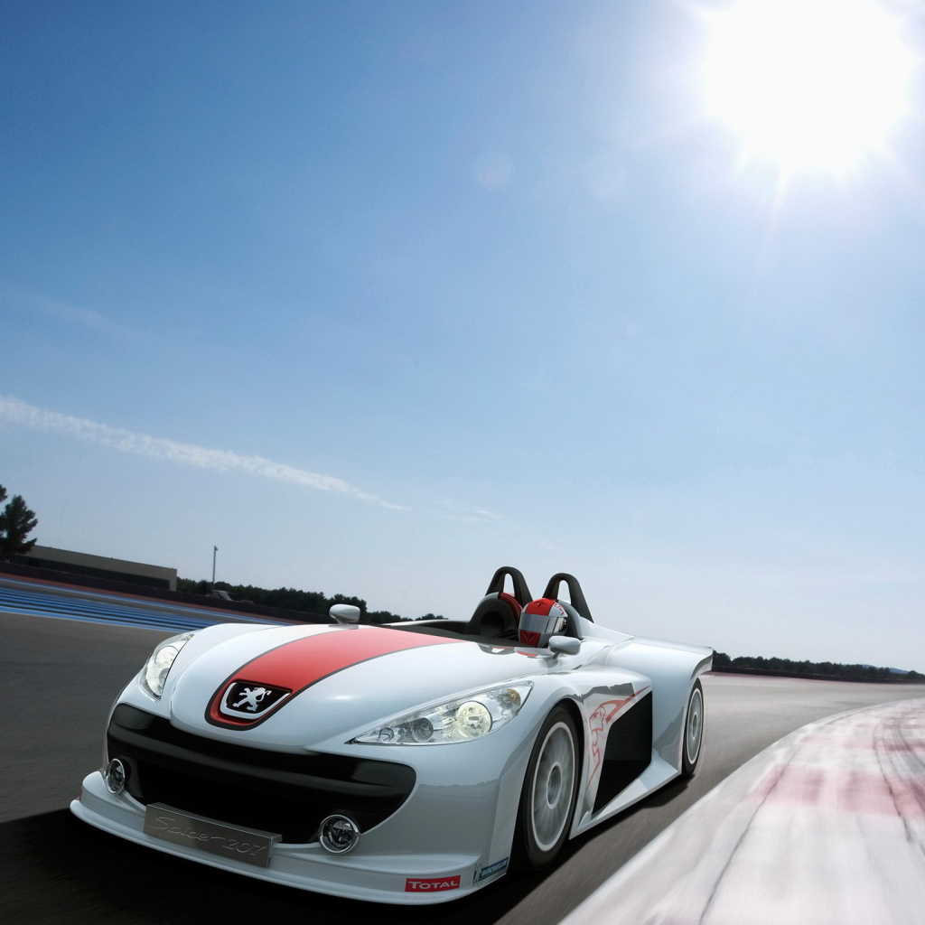 Спортивный автомобиль пежо