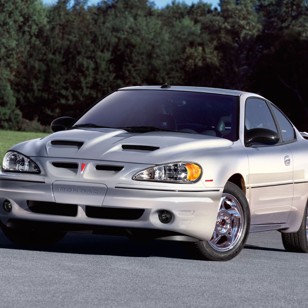 Новая машина Pontiac Grand Am