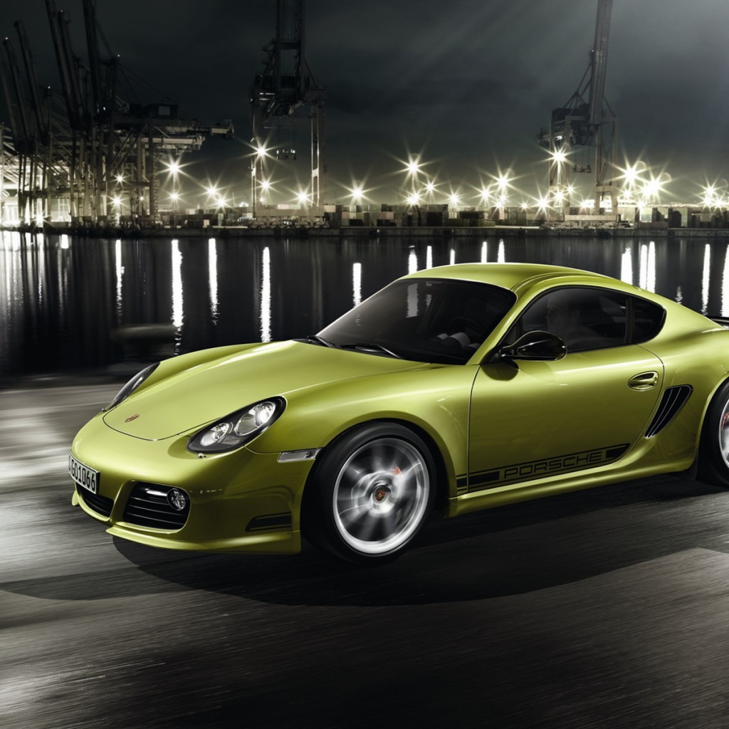 Зеленый Porsche Cayman R