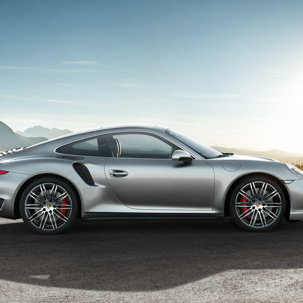 Надежная машина Porsche 911 Turbo 2014