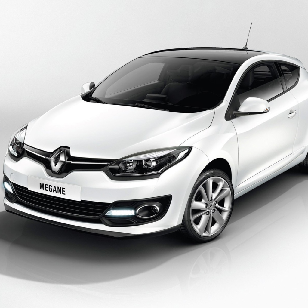 Красивый автомобиль Renault Megane 2014