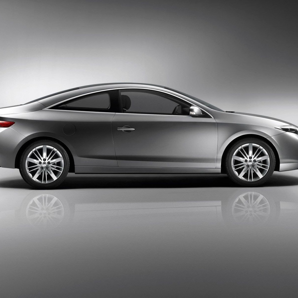 Надежный автомобиль Renault Laguna