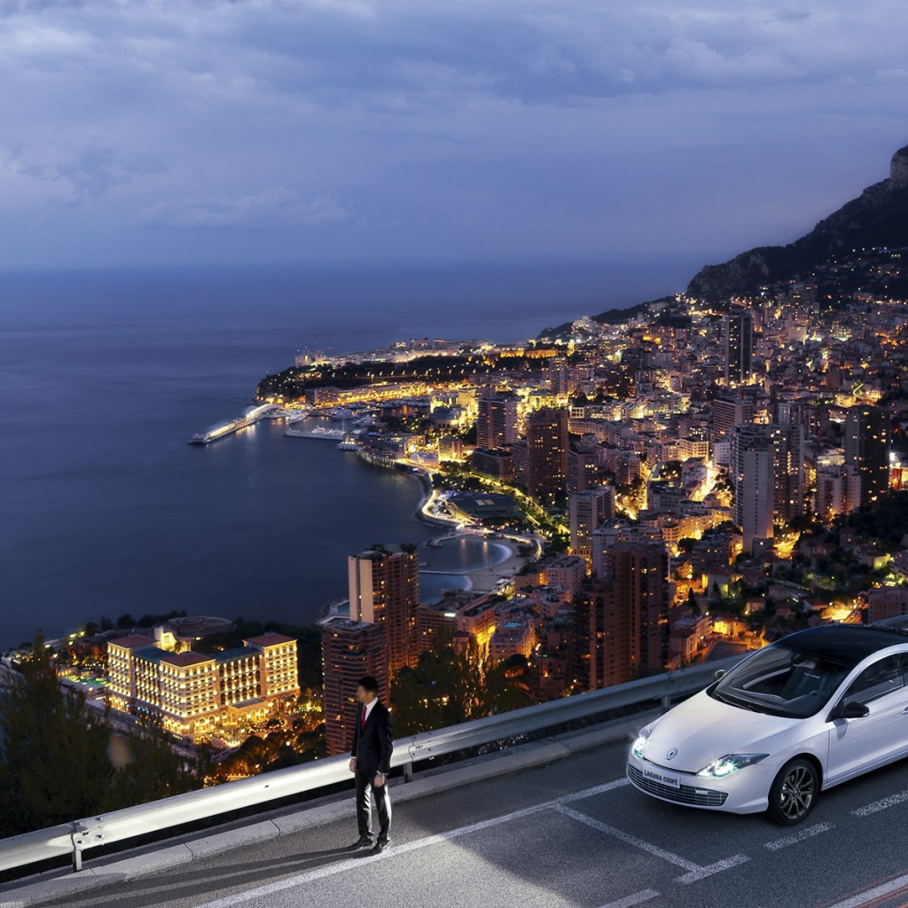 Тест драйв автомобиля Renault Laguna