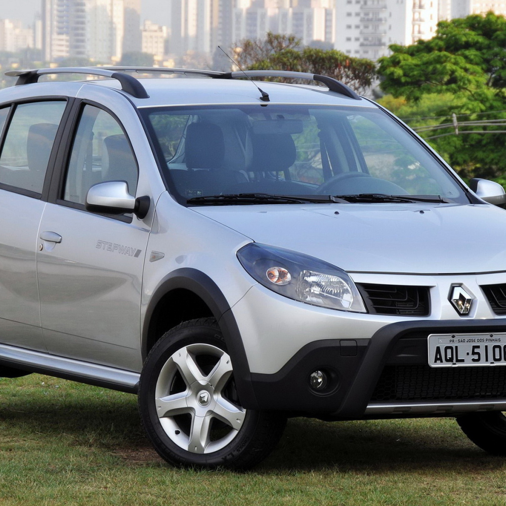 Тест драйв автомобиля Renault Sandero