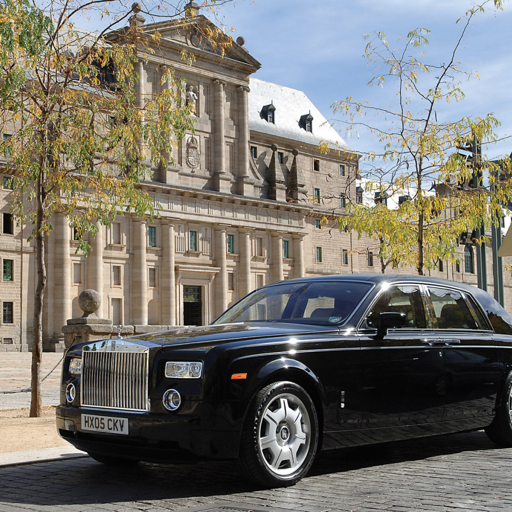  Красивый автомобиль Rolls Royce Ghost
