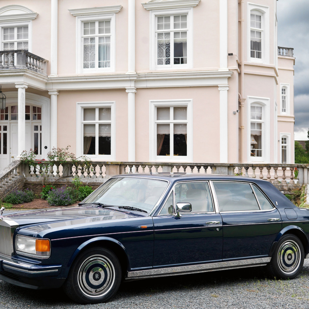 Дизайн автомобиля Rolls Royce Silver Spirit
