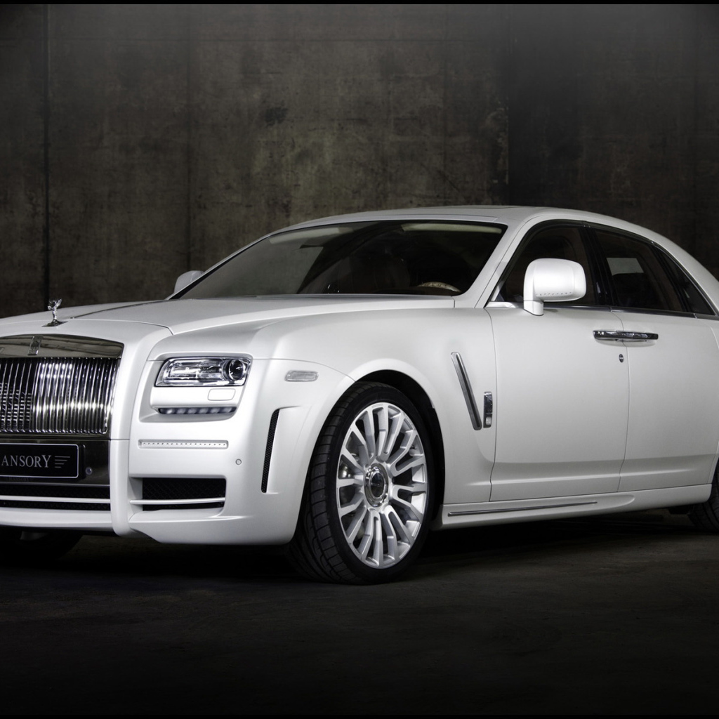 Надежный автомобиль Rolls Royce Ghost