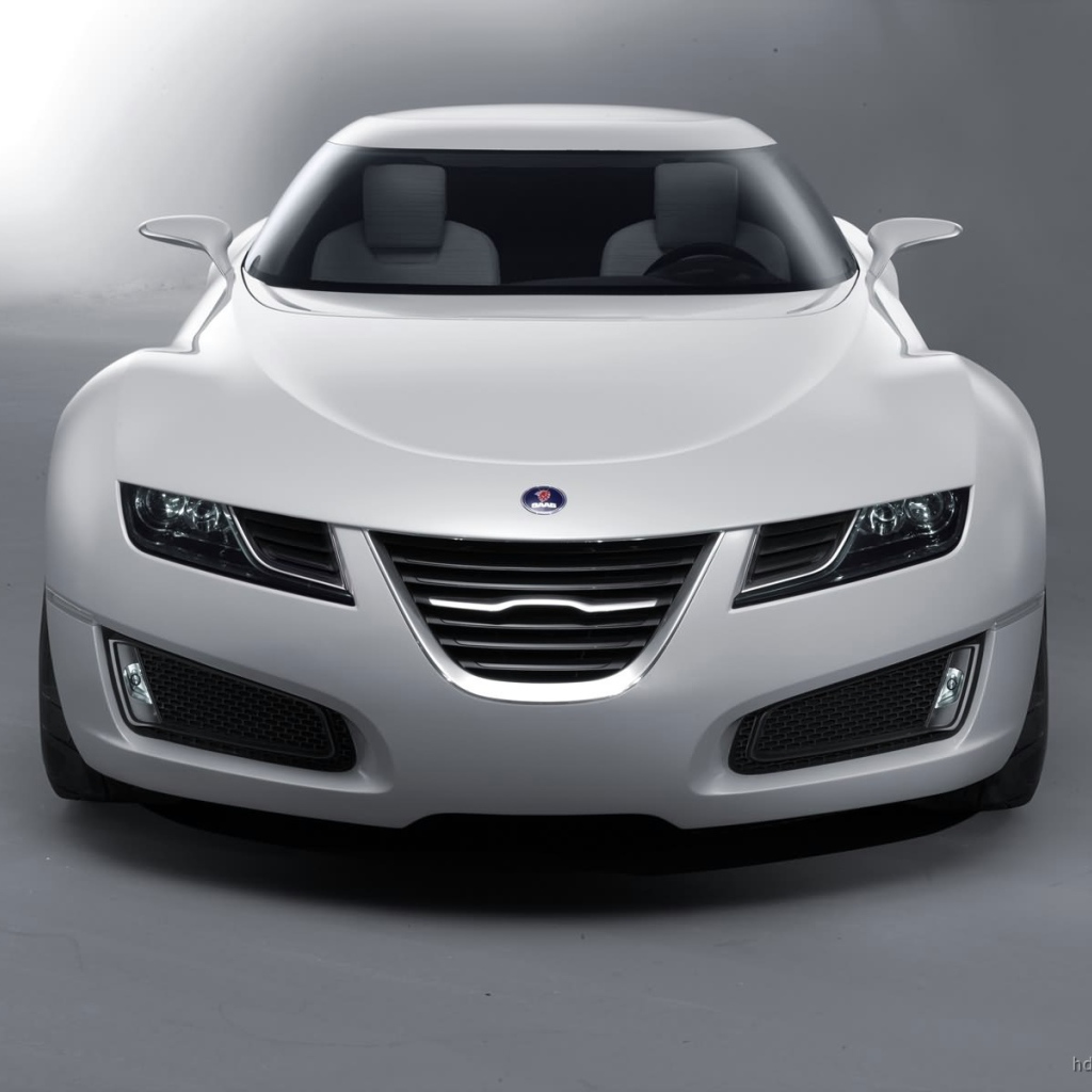  Красивый автомобиль Saab 9000 в Москве