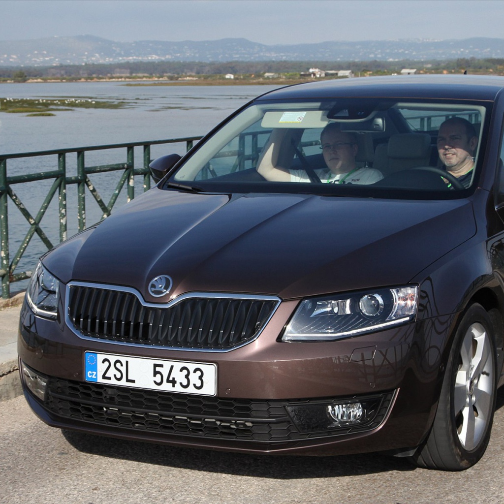 Дизайн автомобиля Skoda Octavia 2013