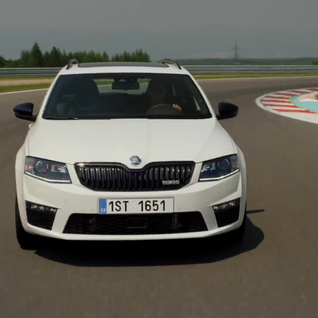 Новый автомобиль Skoda Octavia 2014
