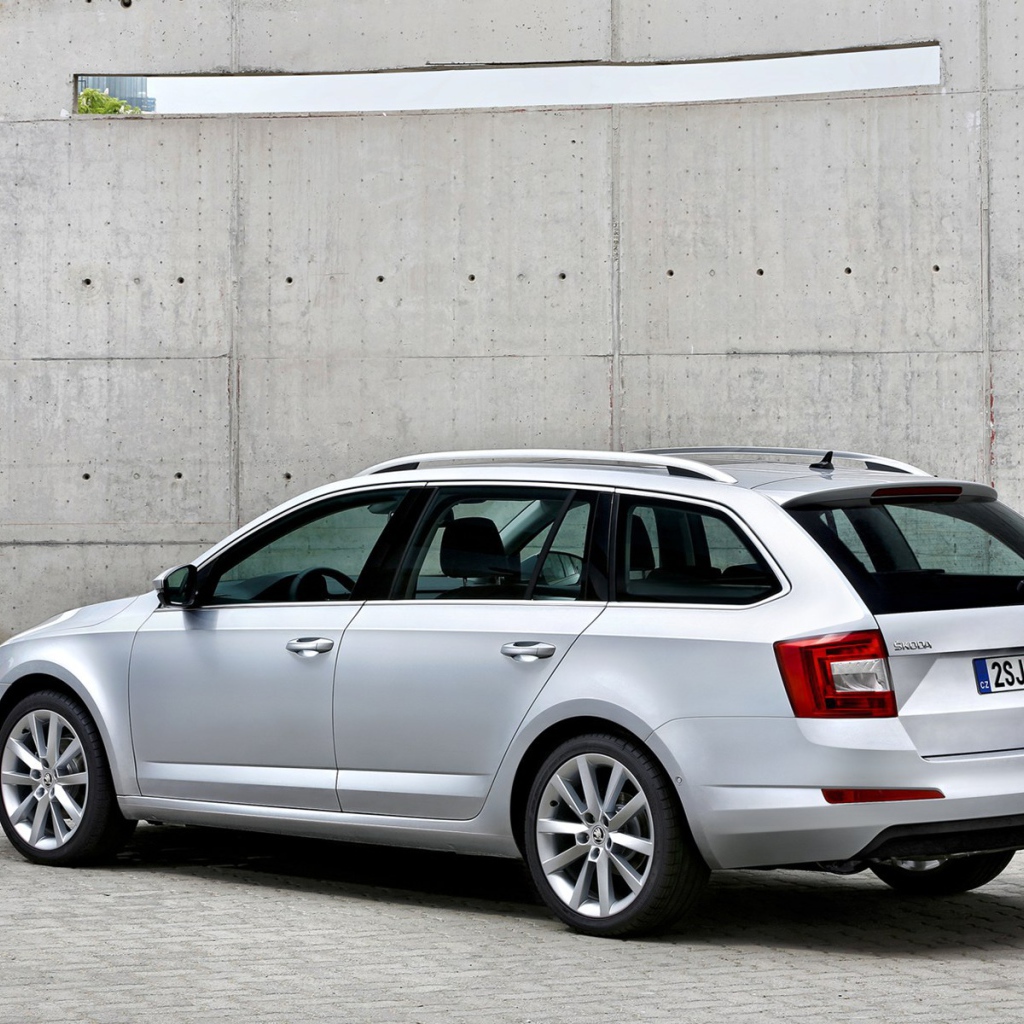 Надежная машина Skoda Octavia 2014