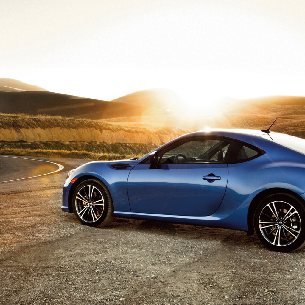 Новая машина Subaru BRZ
