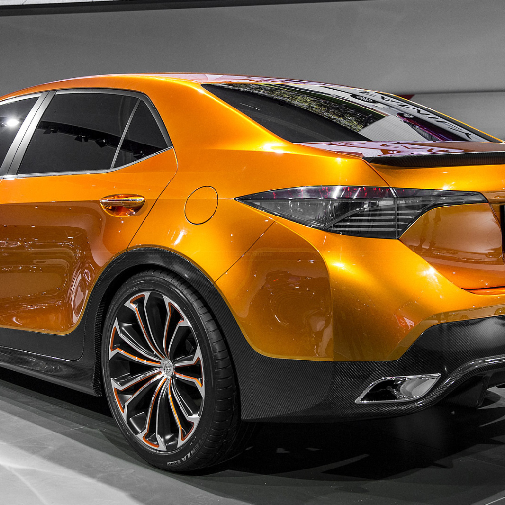 Автомобиль марки Toyota Corolla 2014