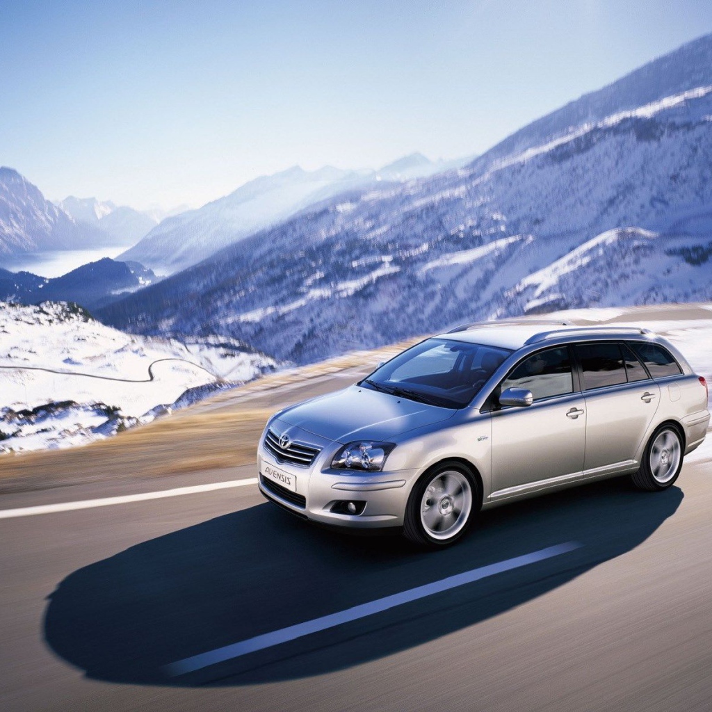 Дизайн автомобиля Toyota Avensis 2013