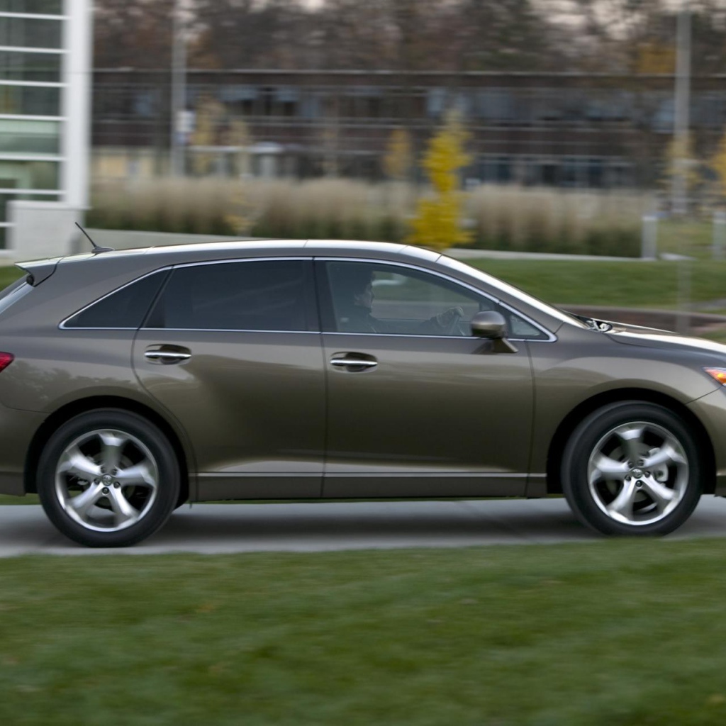 Новый автомобиль Toyota Venza