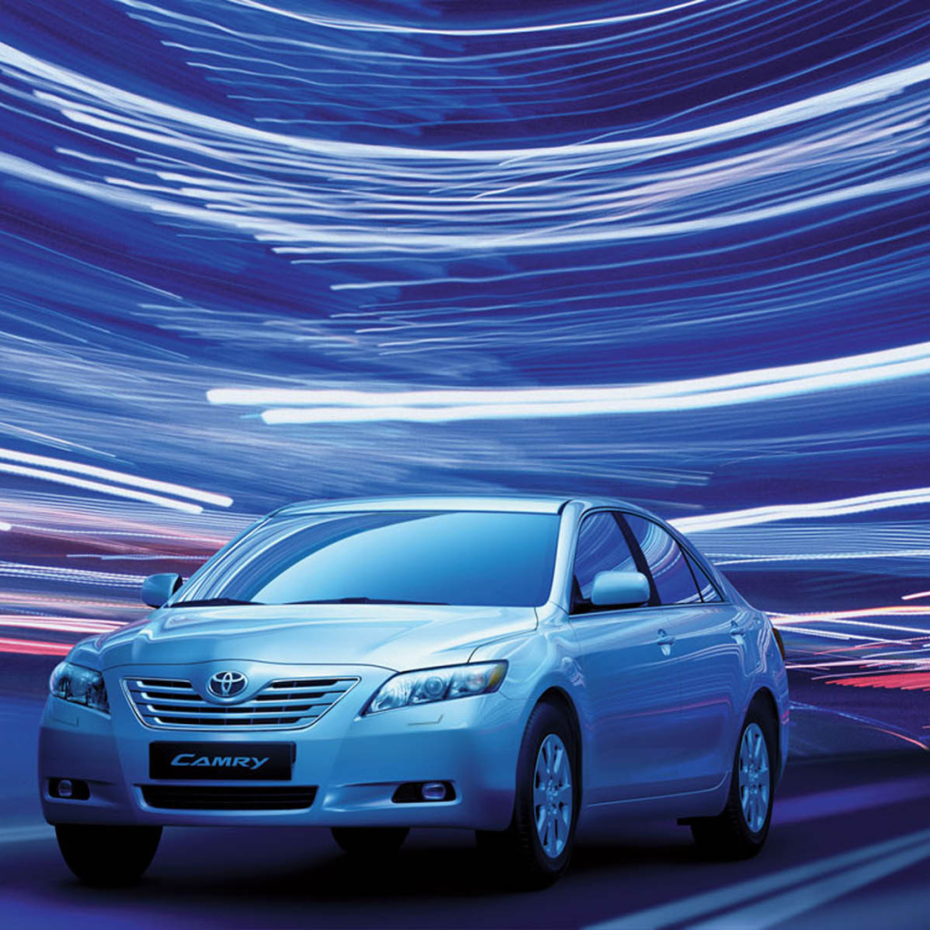 Новая машина Toyota Camry