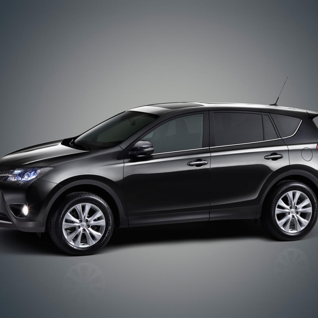 Новая машина Toyota RAV4