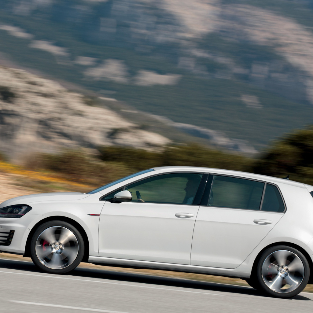 Фото автомобиля Golf GTI 2014 года