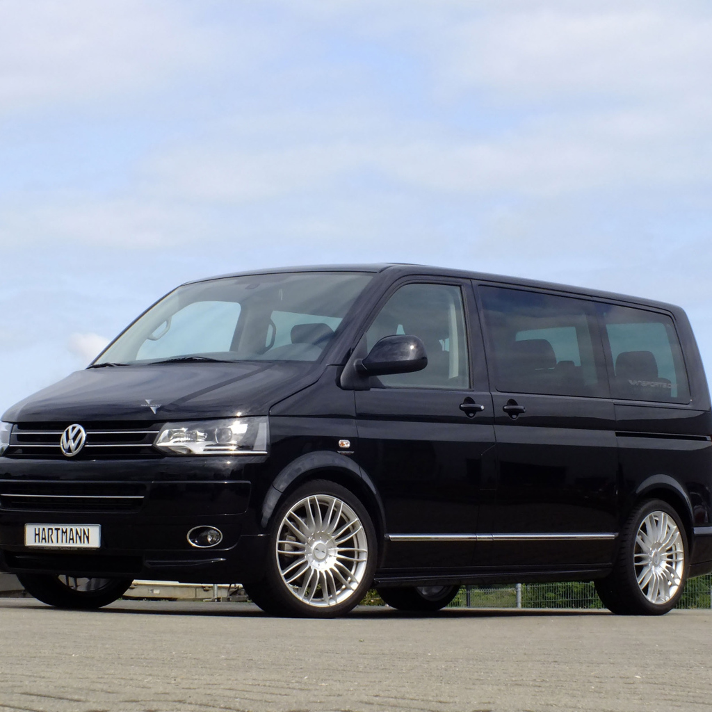 Надежный автомобиль Volkswagen Transporter