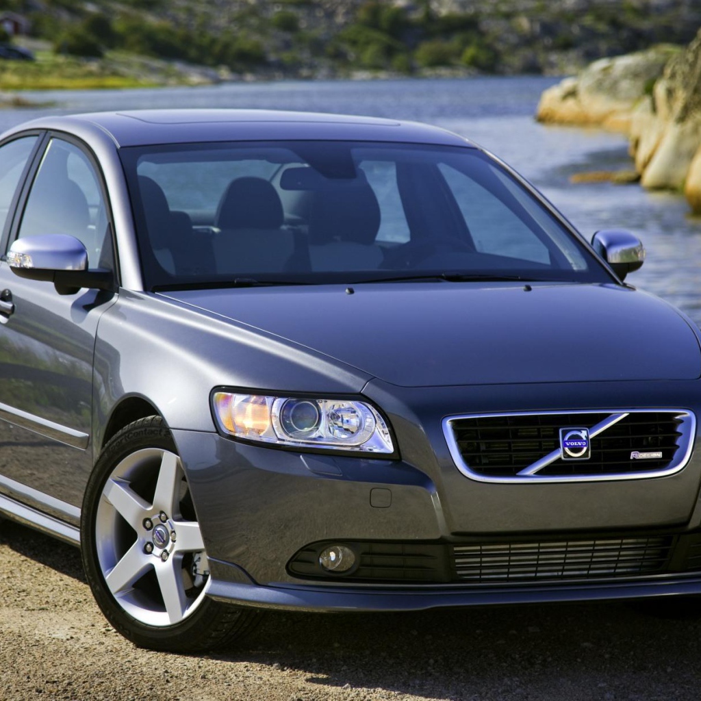 Тест драйв автомобиля Volvo s40