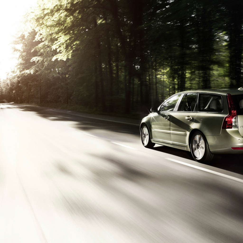 Новый автомобиль Volvo v50