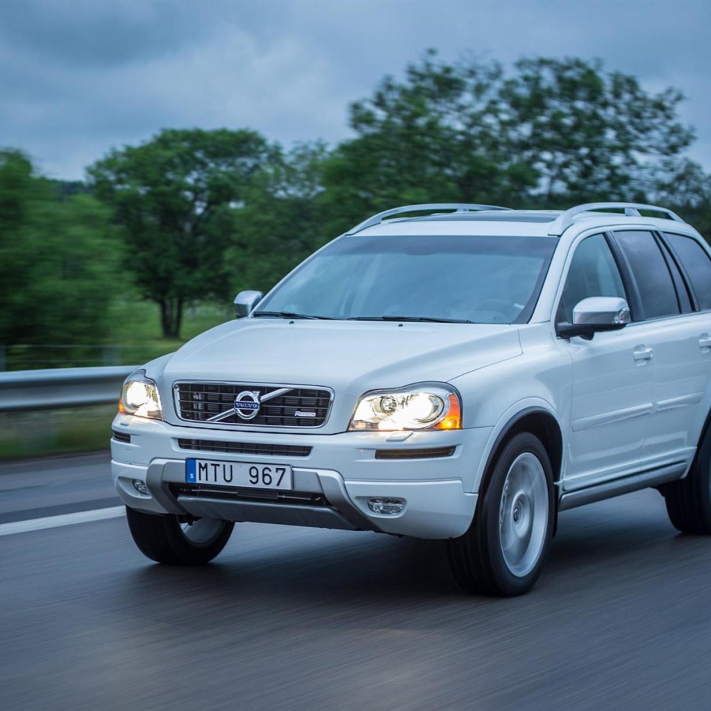 Новый автомобиль Volvo  xc90 2014