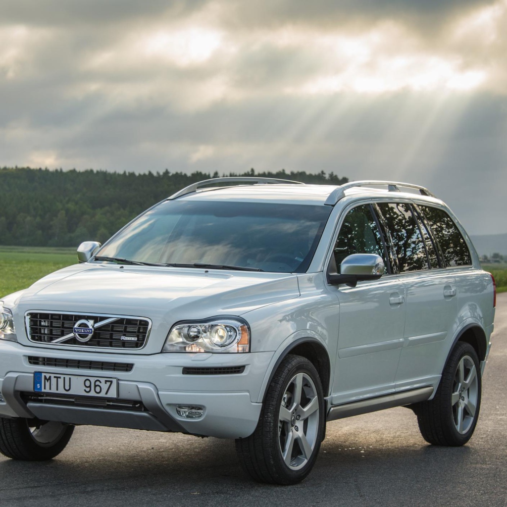 Новая машина Volvo  xc90 2014