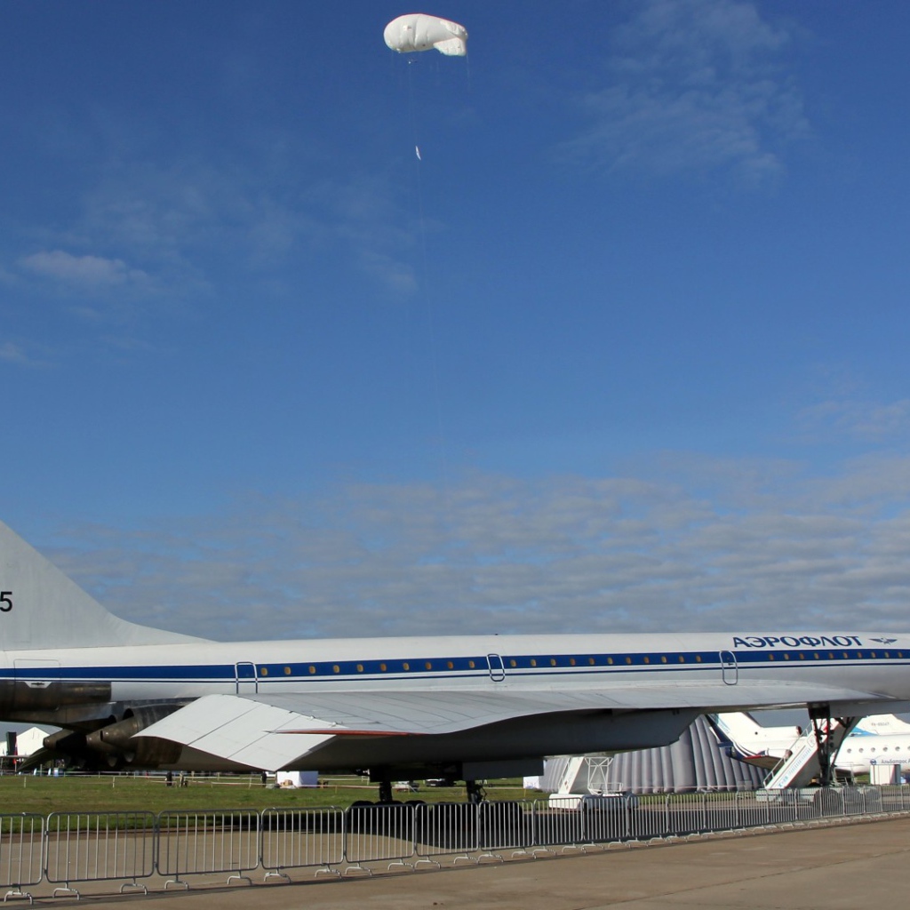 Выставка самолетов