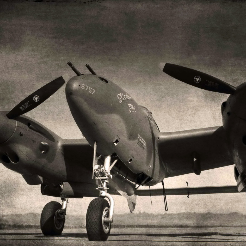 Самолет P-38
