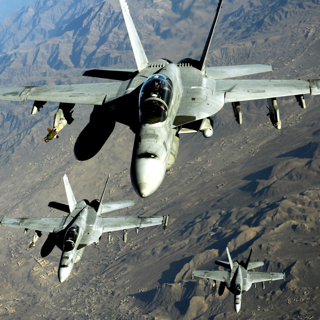 Самолеты над горами