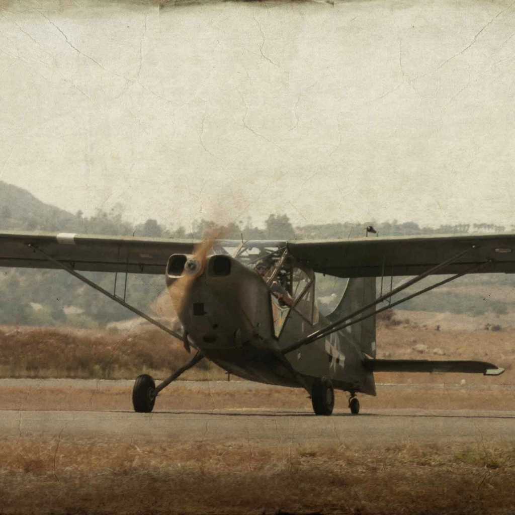 Старый легкий самолет