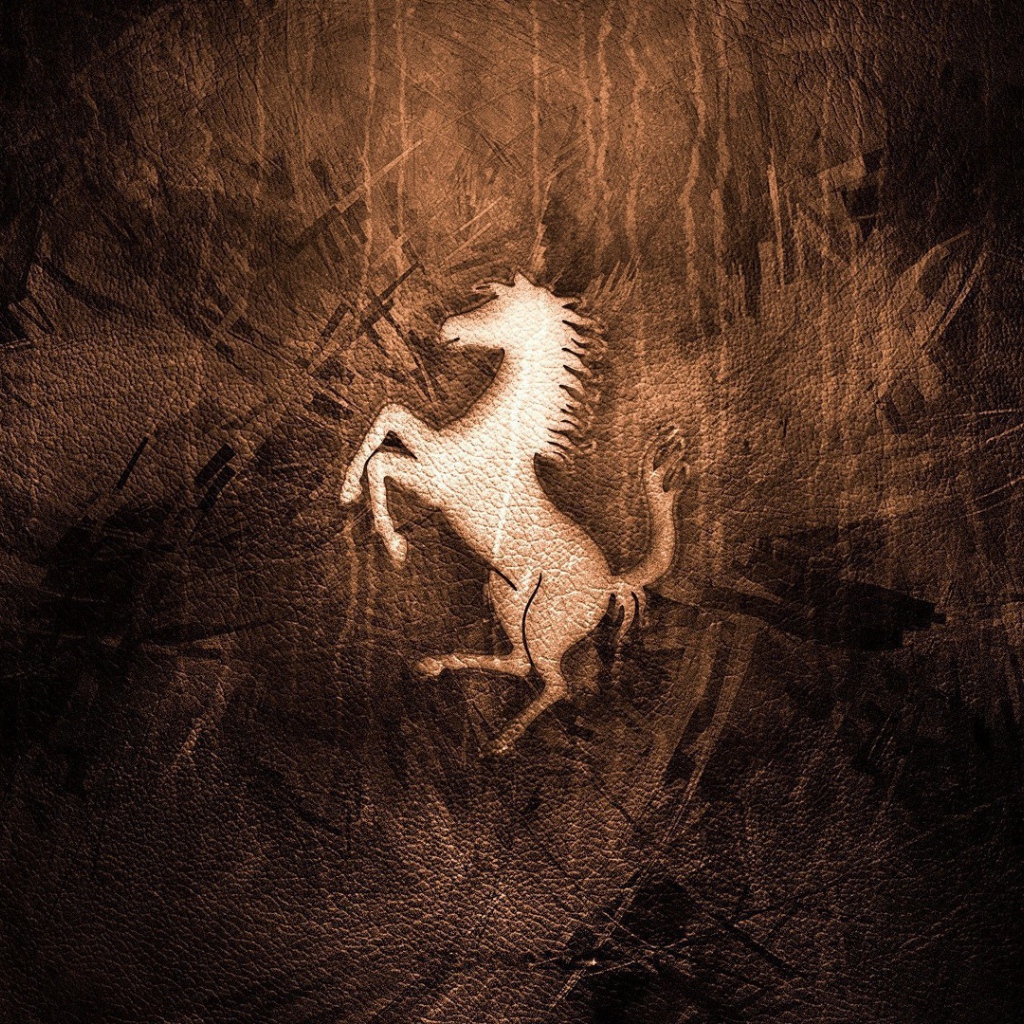 Bысеченая на камне лошадь