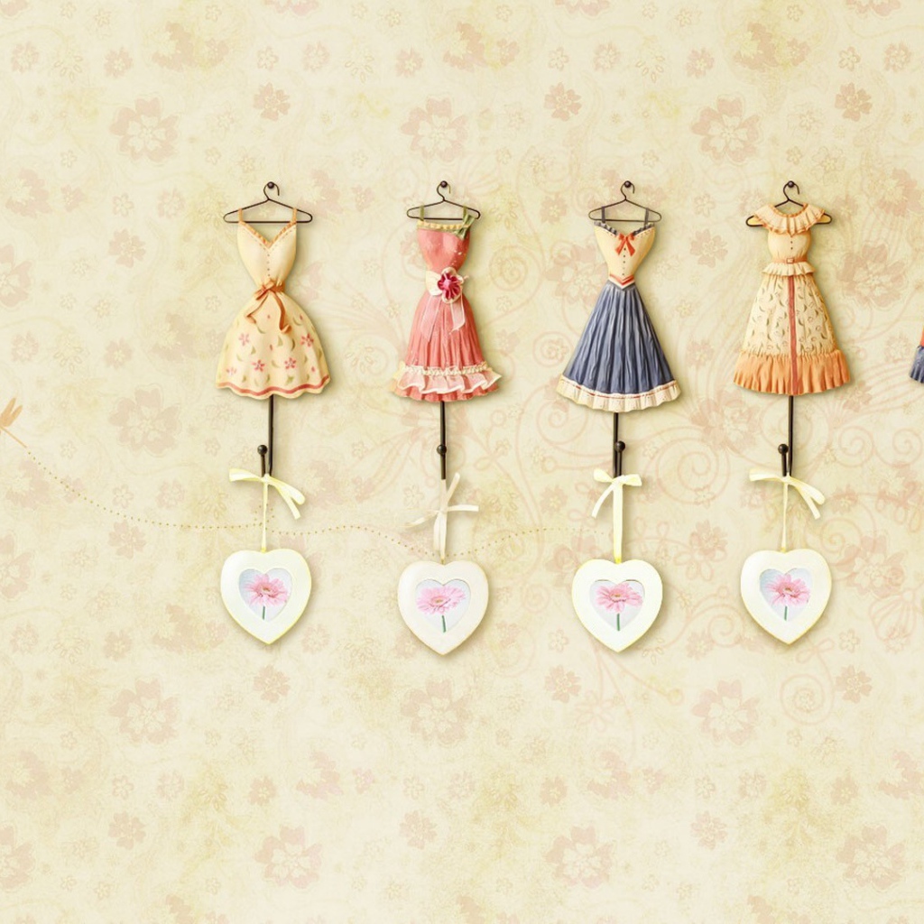 Платья с сердечками