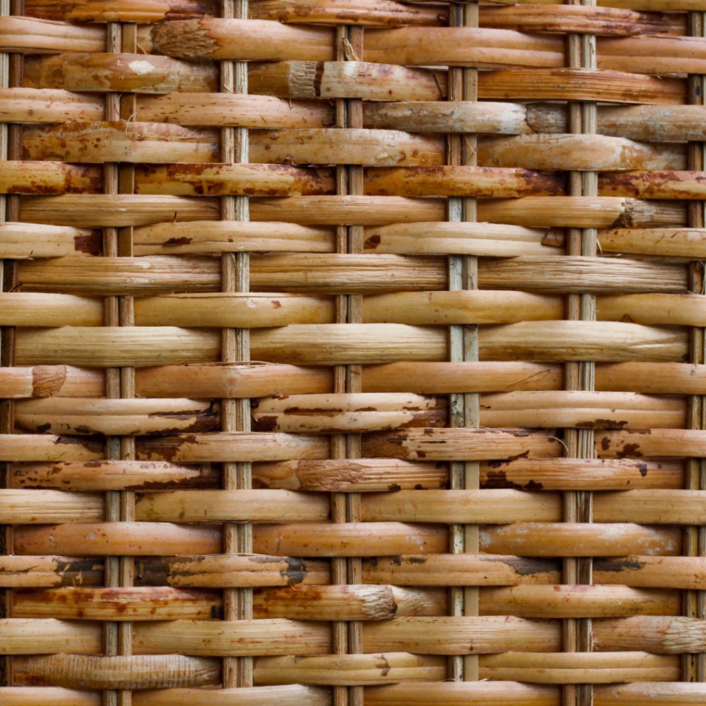 Плетенная корзина