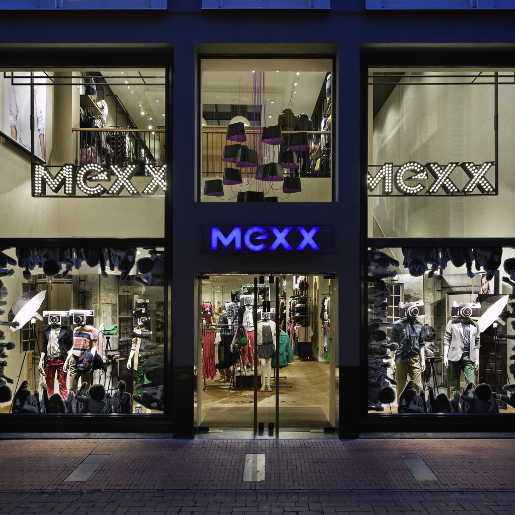 Дорогой бутик MEXX