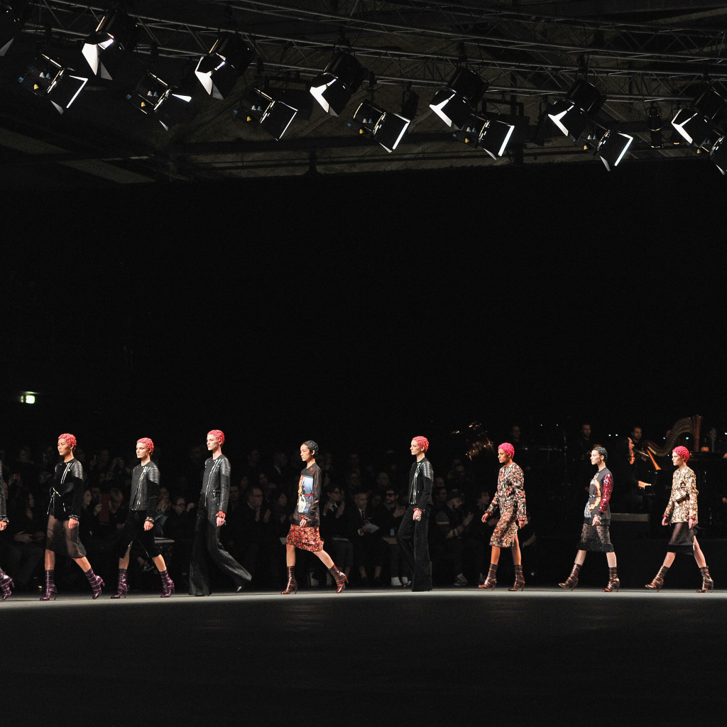 Показ мод Givenchy