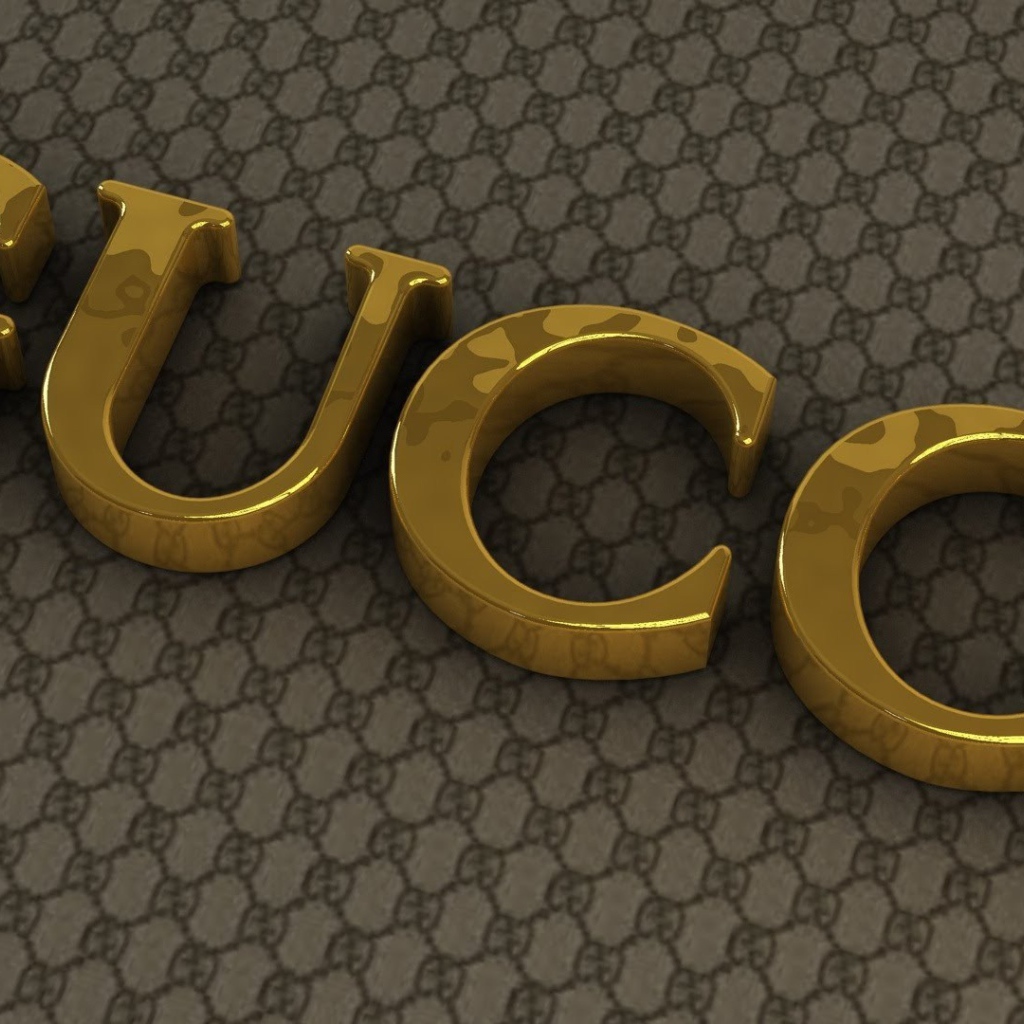 Золотые буквы Gucci