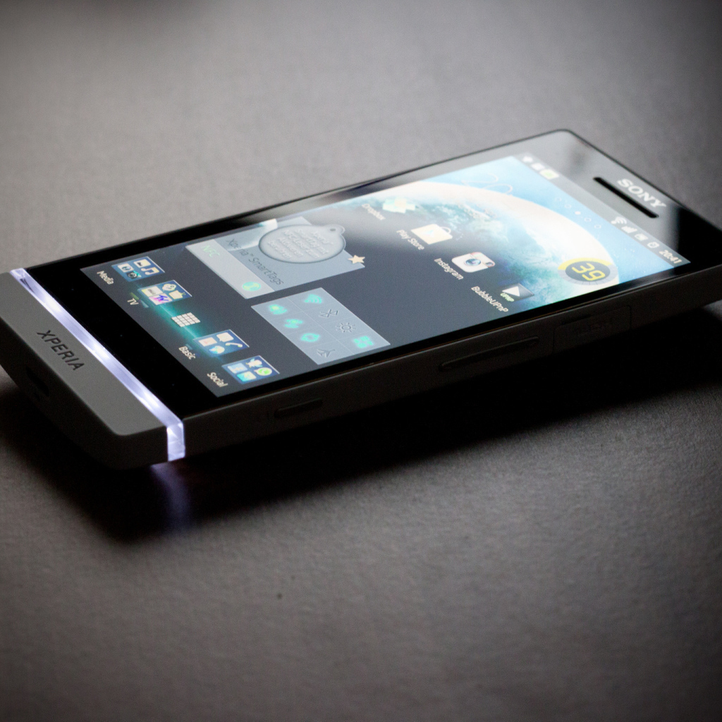Сони иксперия