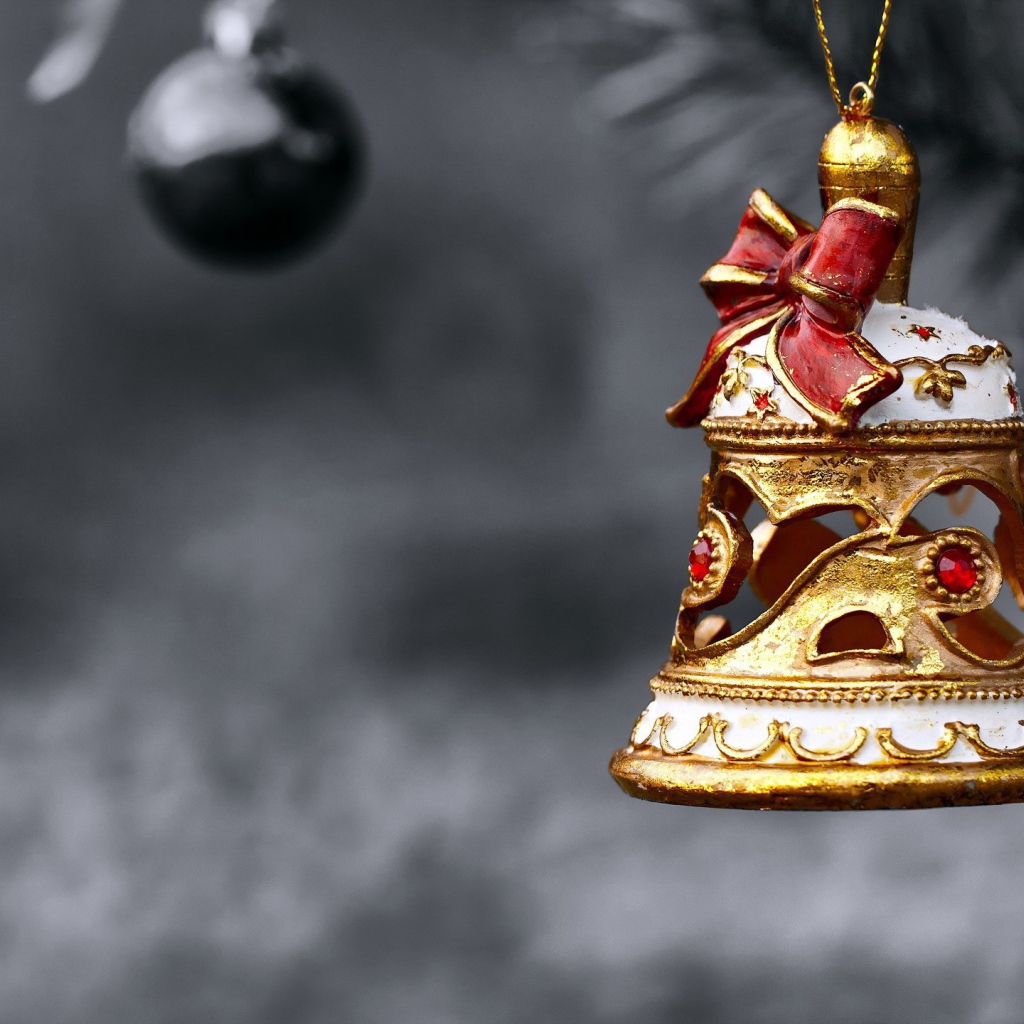 Новогодний колокольчик
