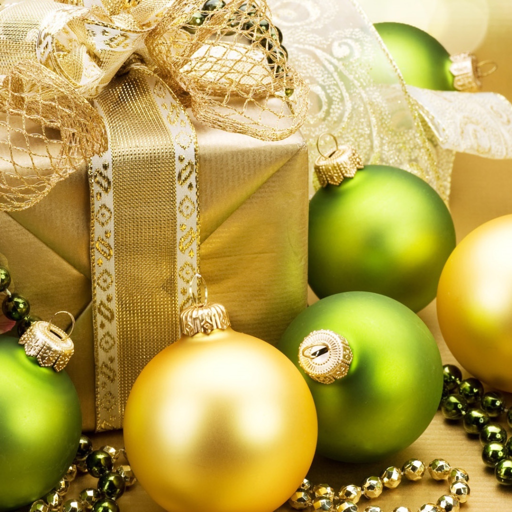 	   Golden balls , beads and gift