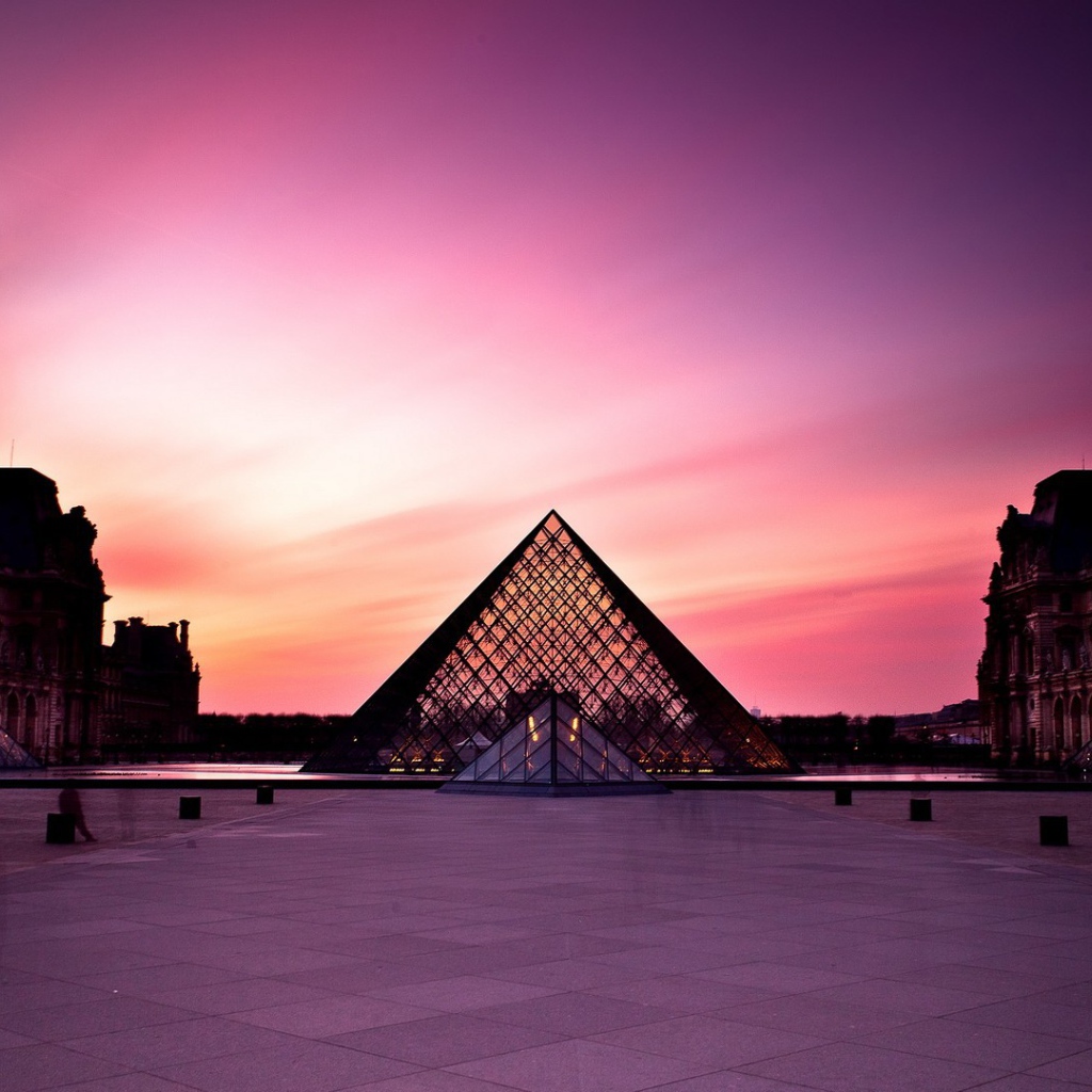 Закат в Париже