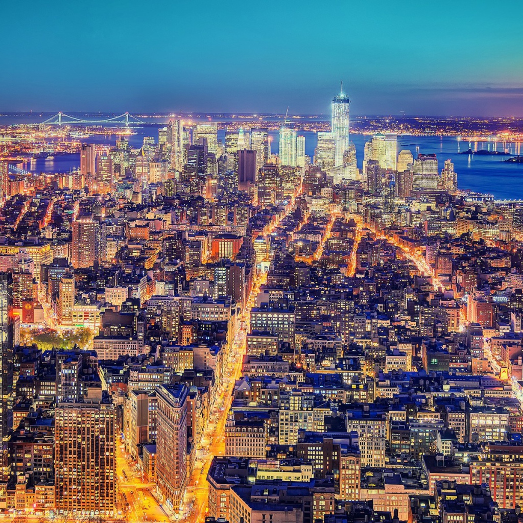 Огни вечернего Нью Йорка