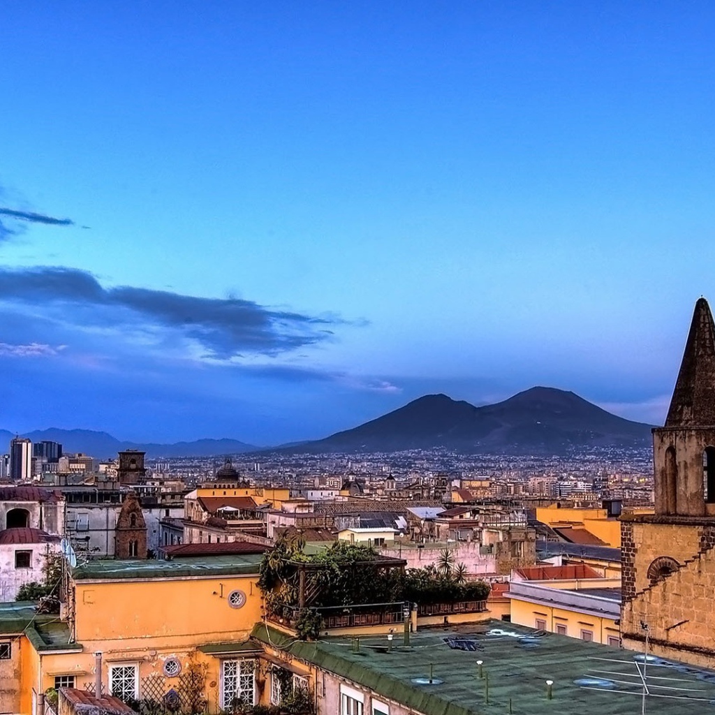 Городской пейзаж с крепостью